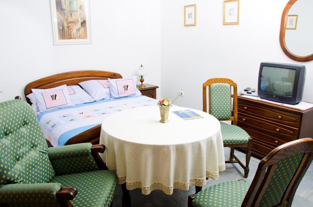 Samson Apartment Hajduszoboszlo Quarto foto