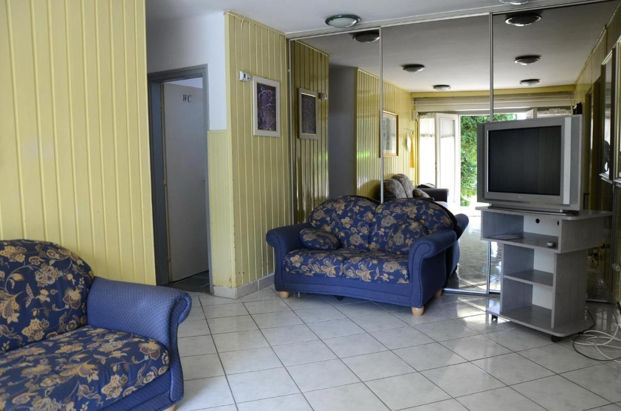 Samson Apartment Hajduszoboszlo Quarto foto